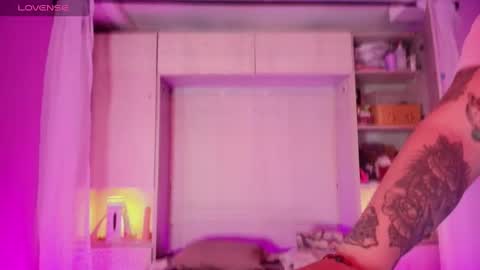         online show from 4, 3, 2025