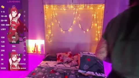         online show from 30, 9, 2025