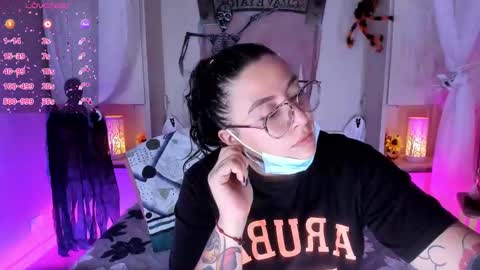         online show from 22, 10, 2025