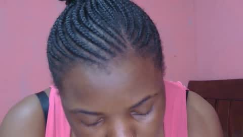 Snapshot of liilcutiee chatting on 11, 10, 2025 Lily online show from 11, 10, 2025