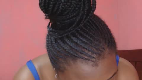 Snapshot of liilcutiee chatting on 18, 10, 2025 Lily online show from 18, 10, 2025