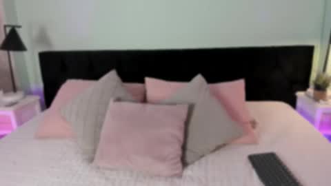 lily  online show from 17, 10, 2025