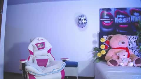Snapshot of lika_little3 chatting on 8, 6, 2026 Liika online show from 8, 6, 2026