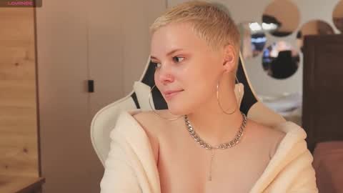 Snapshot of likaaberry chatting on 21, 12, 2025 likaaberry online show from 21, 12, 2025