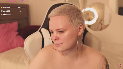 Snapshot of likaaberry chatting on 8, 3, 2026 likaaberry online show from 8, 3, 2026