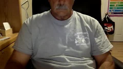 likefhot online show from 20, 4, 2026