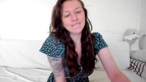 Snapshot of lil_foxy999 chatting on 29, 6, 2026 Alisa online show from 29, 6, 2026