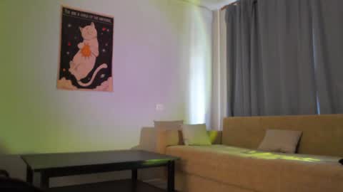 INST Lil happines s online show from 27, 4, 2026