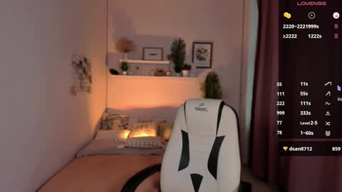  YOUR LIL STEPHANIE  online show from 14, 12, 2024