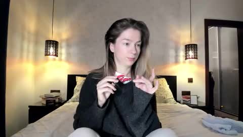 Snapshot of lil_uff chatting on 23, 10, 2025 aka princessmaya online show from 23, 10, 2025