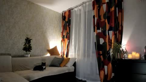 Snapshot of lil_uff chatting on 15, 11, 2025 aka princessmaya online show from 15, 11, 2025