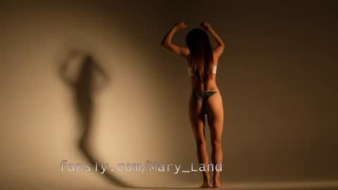 Snapshot of lil_uff chatting on 5, 6, 2026 aka princessmaya online show from 5, 6, 2026