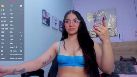 Snapshot of lila_foox chatting on 28, 10, 2025 LILA online show from 28, 10, 2025