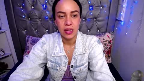 Snapshot of lila_gummy_ chatting on 24, 1, 2025 online show from 24, 1, 2025