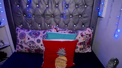 Snapshot of lila_gummy_ chatting on 5, 2, 2025 online show from 5, 2, 2025