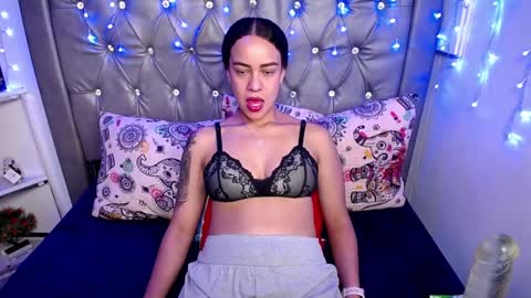 Snapshot of lila_gummy_ chatting on 5, 2, 2025 online show from 5, 2, 2025