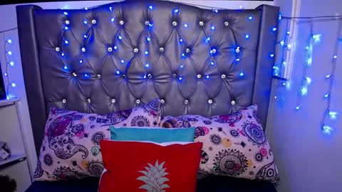 Snapshot of lila_gummy_ chatting on 13, 2, 2025 online show from 13, 2, 2025