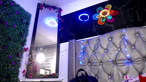 Snapshot of lila_gummy_ chatting on 24, 2, 2025 online show from 24, 2, 2025