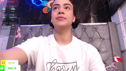 Snapshot of lila_gummy_ chatting on 9, 9, 2025 online show from 9, 9, 2025