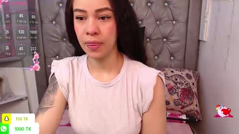 Snapshot of lila_gummy_ chatting on 5, 11, 2025 online show from 5, 11, 2025