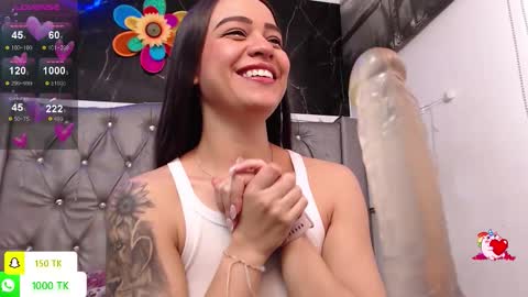 Snapshot of lila_gummy_ chatting on 18, 11, 2025 online show from 18, 11, 2025