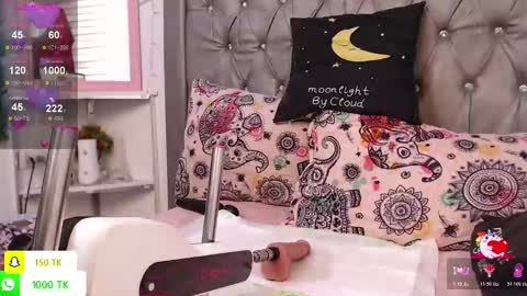 Snapshot of lila_gummy_ chatting on 4, 12, 2025 online show from 4, 12, 2025