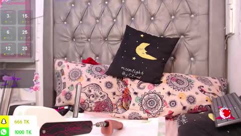 Snapshot of lila_gummy_ chatting on 6, 3, 2026 online show from 6, 3, 2026