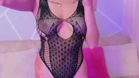 lila noa online show from 23, 9, 2025