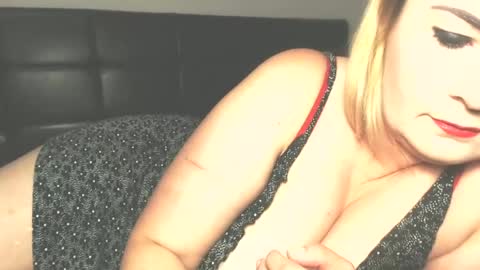 Snapshot of lilada27 chatting on 17, 6, 2026 lila online show from 17, 6, 2026