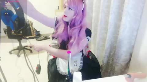 lilah_ts online show from 27, 1, 2025