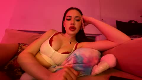 Snapshot of lilbina chatting on 8, 3, 2025 lilbina online show from 8, 3, 2025