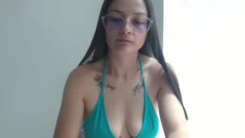 Valeri Villalobos  IG villa lobosvaleri online show from 9, 5, 2026
