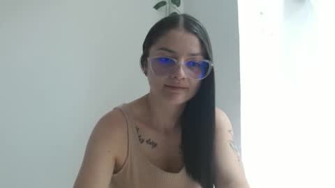 Valeri Villalobos  IG villa lobosvaleri online show from 10, 5, 2026