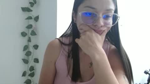 Valeri Villalobos  IG villa lobosvaleri online show from 11, 5, 2026