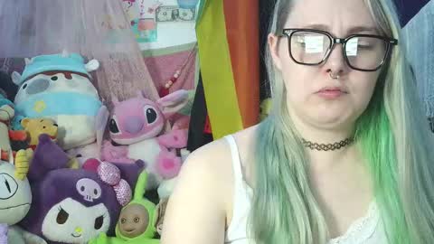 Snapshot of lilemmy1999 chatting on 7, 11, 2025 emily ryanson online show from 7, 11, 2025