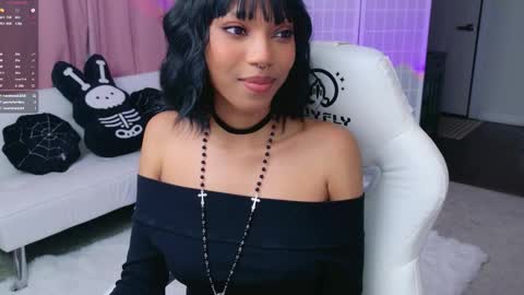 evie online show from 3, 12, 2025