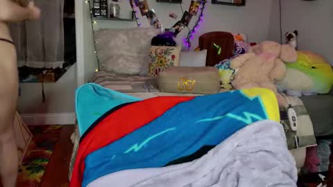 LilSquirt online show from 18, 12, 2025