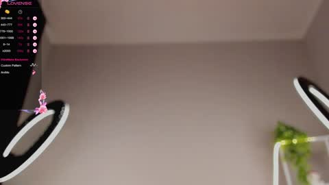 lili__roze_ online show from 31, 1, 2025