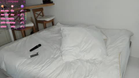 Lilith Nickol online show from 10, 9, 2025