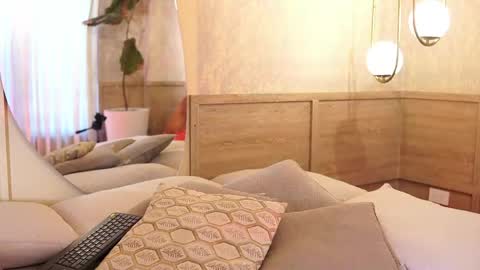 Lili  online show from 26, 4, 2026