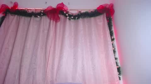 lili Matheus69 online show from 1, 2, 2025