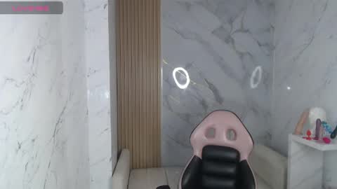 lili_mint_tf online show from 19, 4, 2026