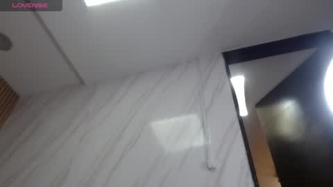 lili_mint_tf online show from 28, 4, 2026