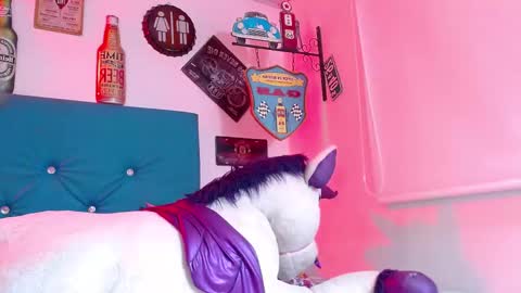 lili_roussi online show from 4, 10, 2025