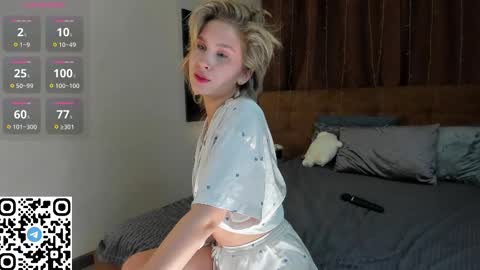 Snapshot of lilian_daniels chatting on 4, 10, 2025 Lilian online show from 4, 10, 2025