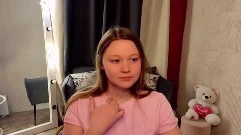 Lilian online show from 7, 2, 2026