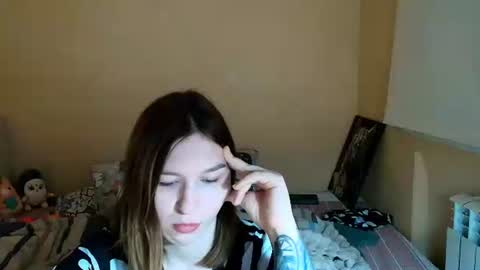 liliawoolf online show from 8, 10, 2025