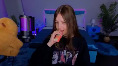 Lili Bakery online show from 16, 9, 2025