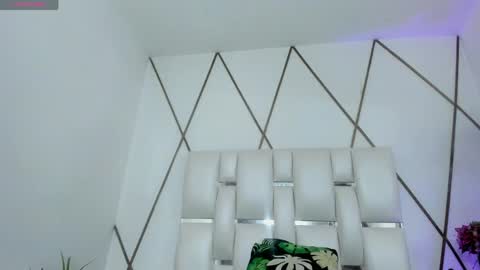 LIli cameron  online show from 21, 4, 2026