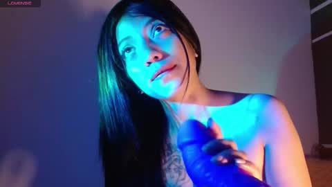 Simone 3 online show from 9, 10, 2025